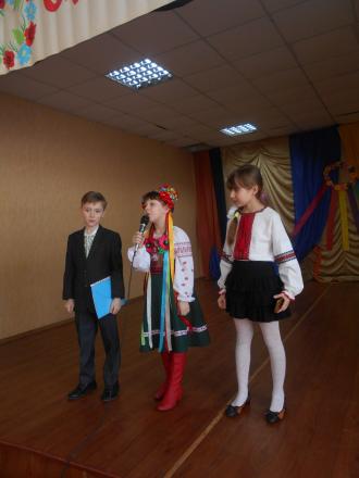 /Files/images/den_ukransko_movi/DSCN5561.JPG